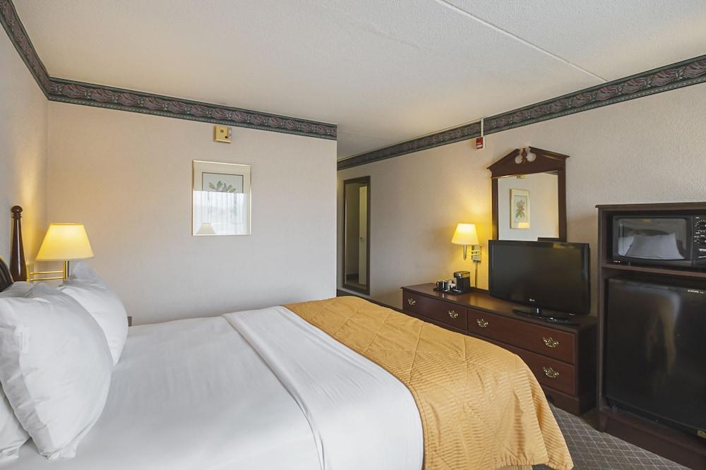 Clarion Inn Fairmont Dış mekan fotoğraf