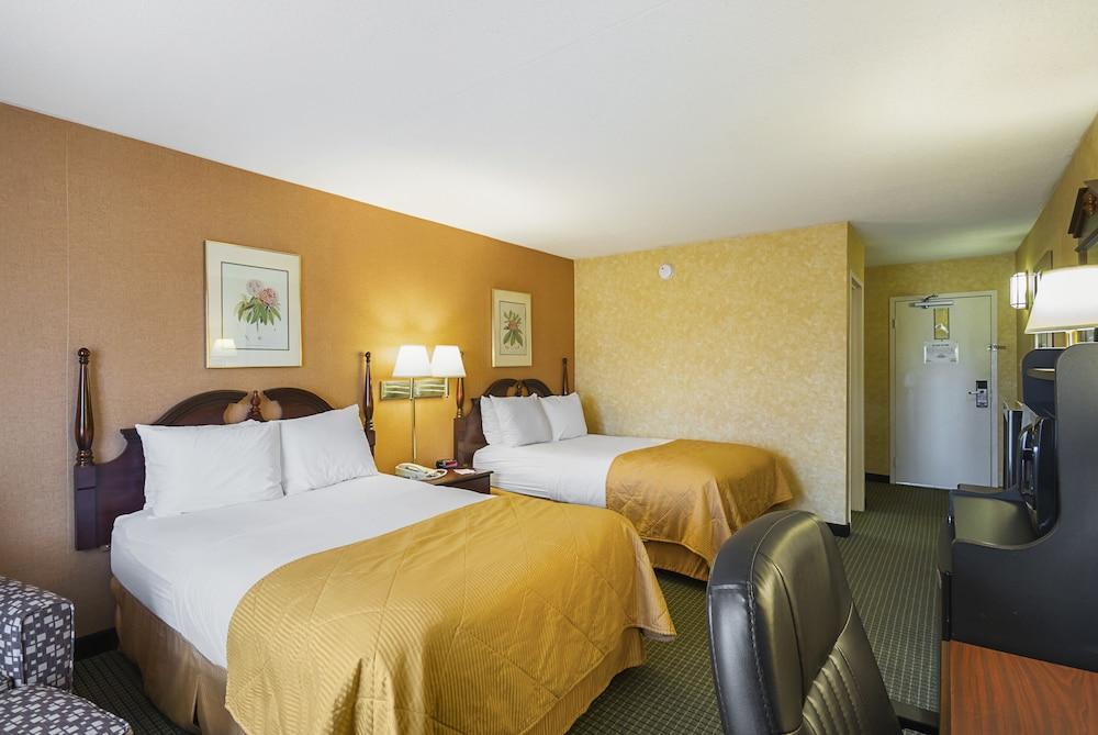 Clarion Inn Fairmont Dış mekan fotoğraf