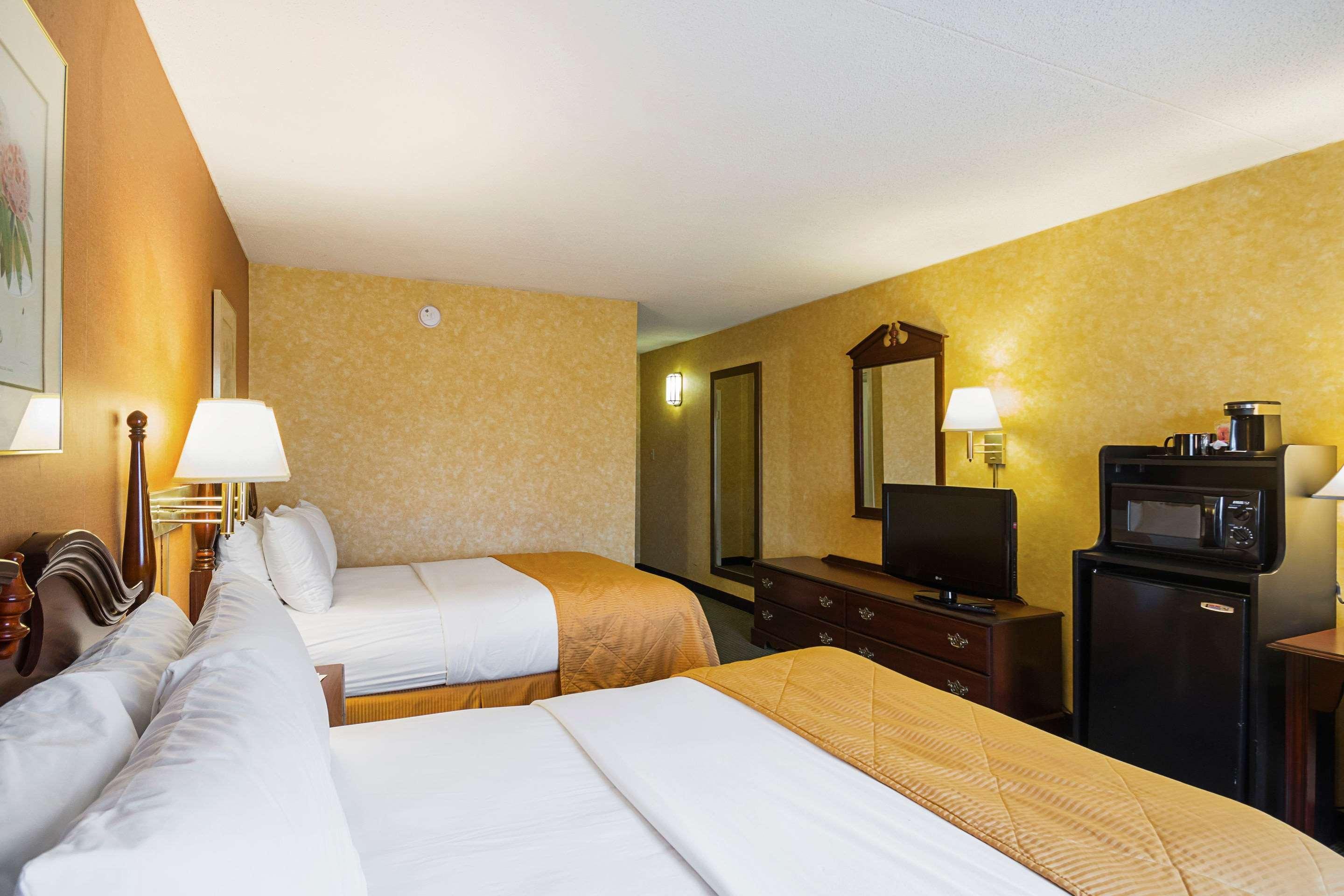 Clarion Inn Fairmont Dış mekan fotoğraf