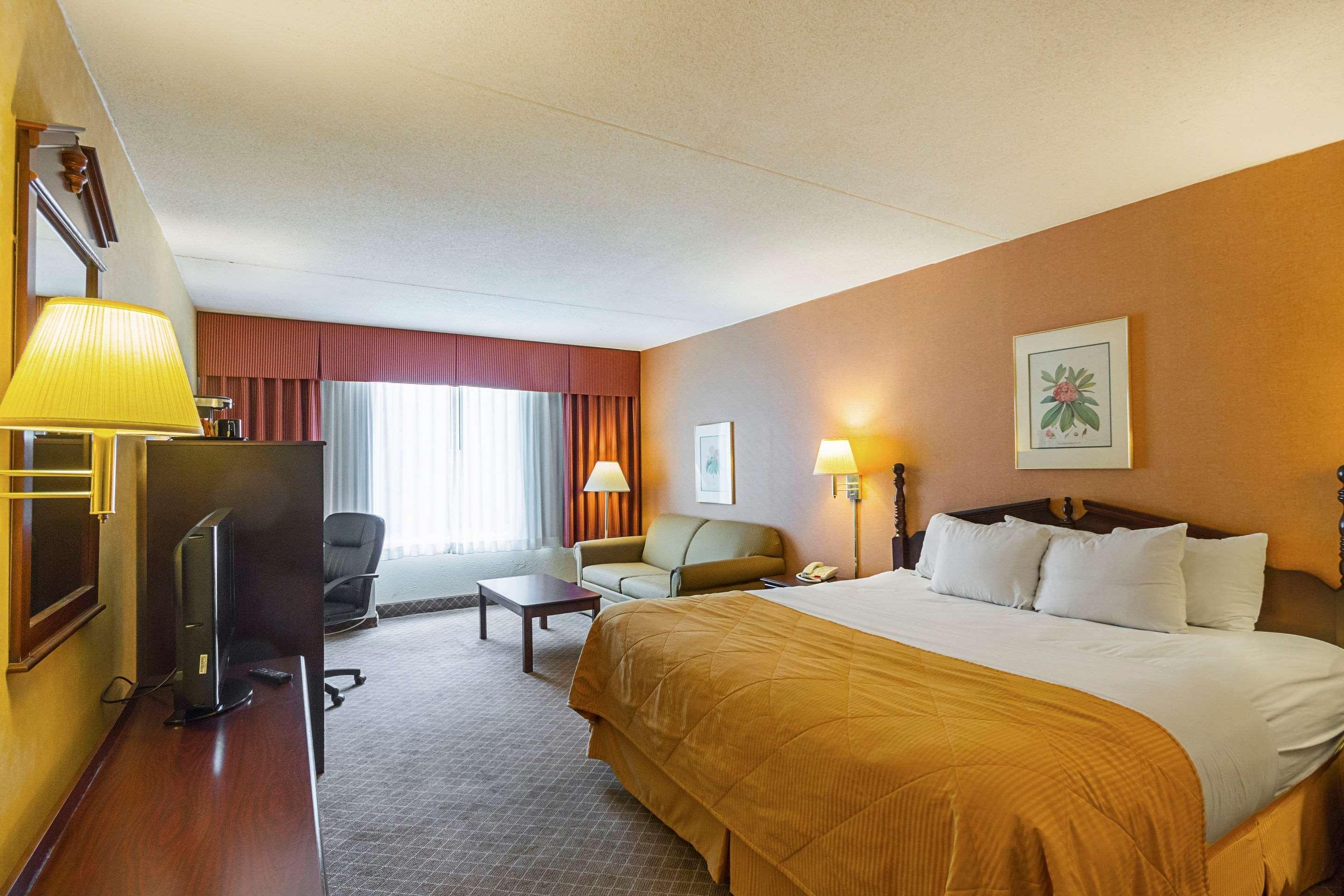 Clarion Inn Fairmont Dış mekan fotoğraf
