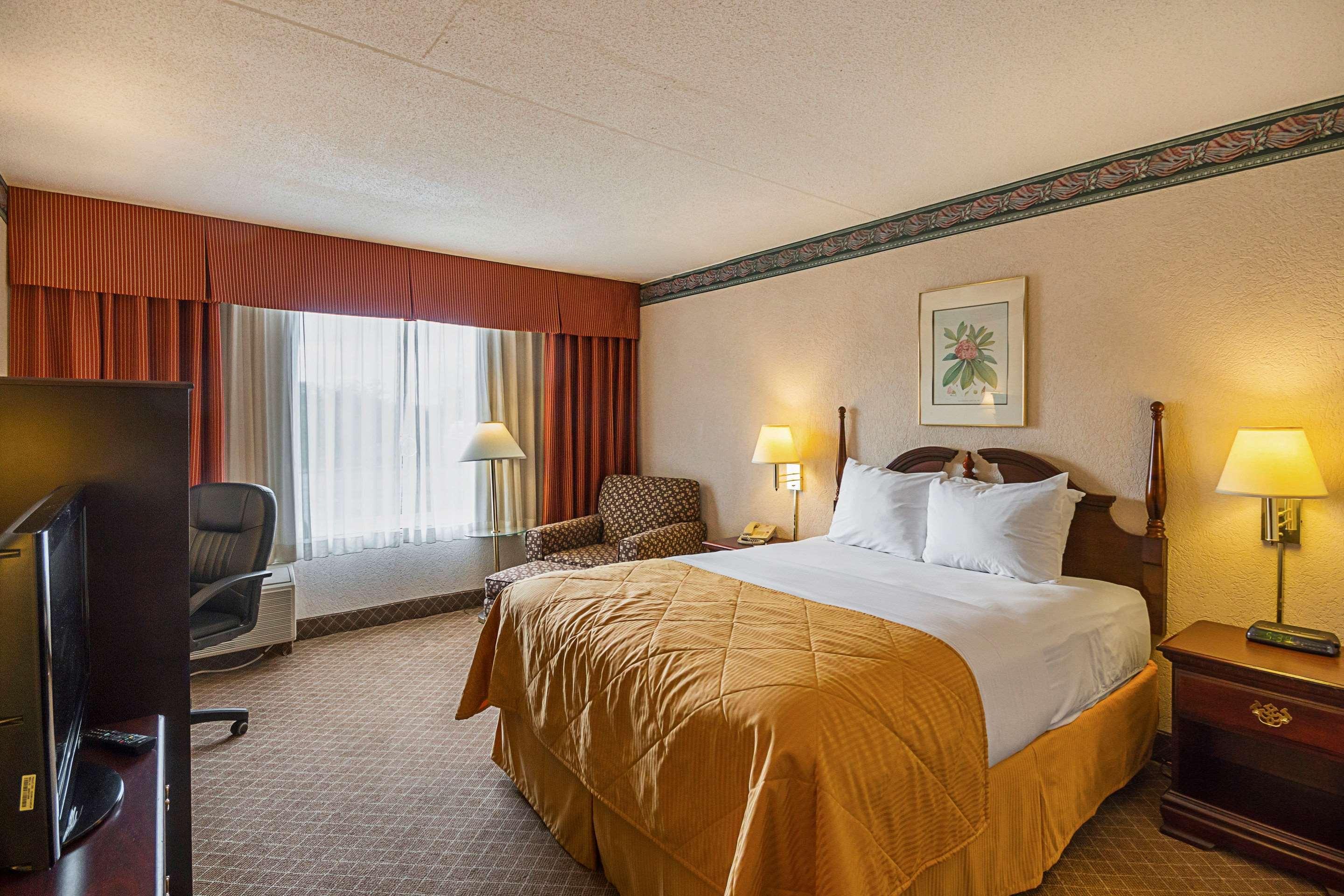Clarion Inn Fairmont Dış mekan fotoğraf