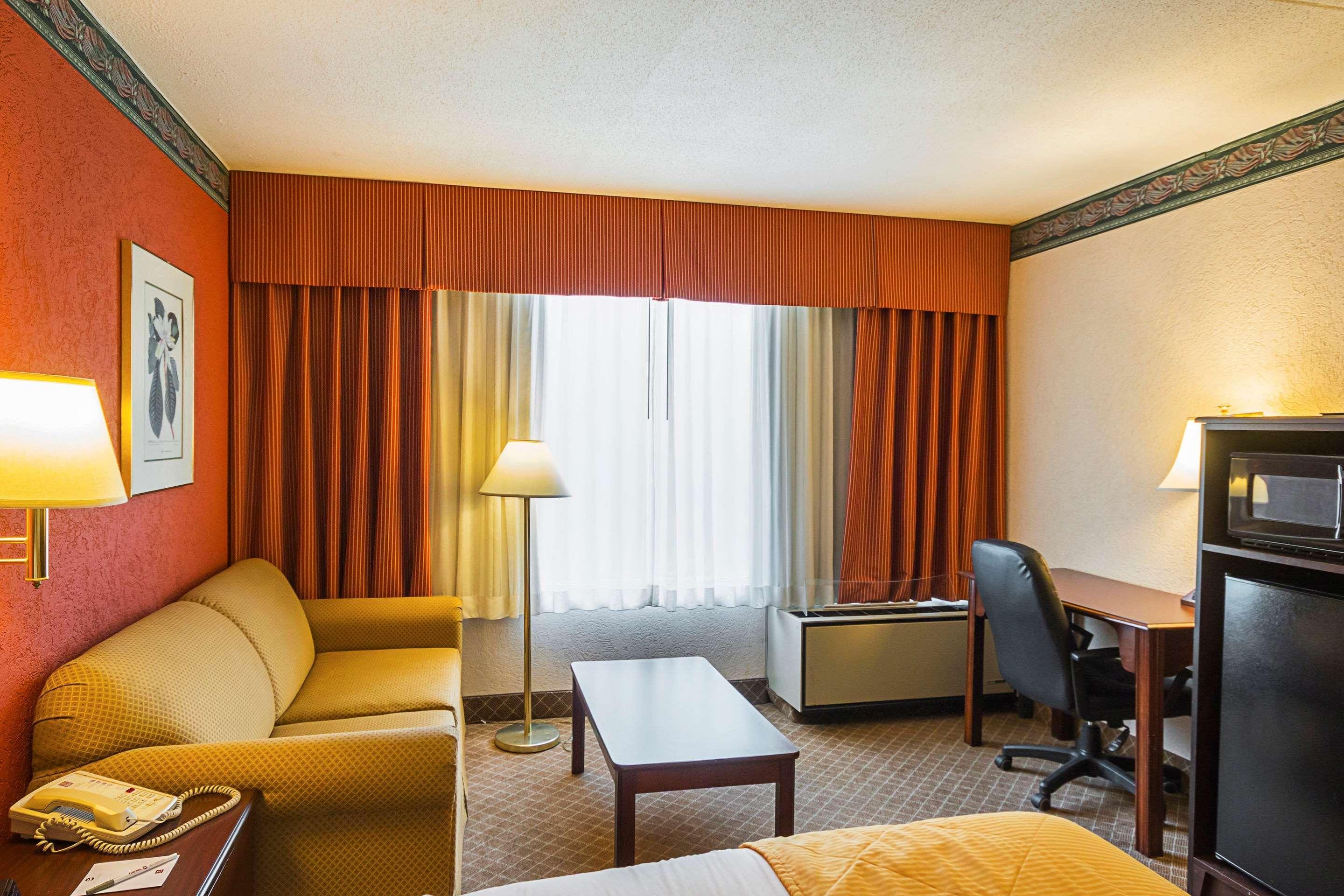 Clarion Inn Fairmont Dış mekan fotoğraf
