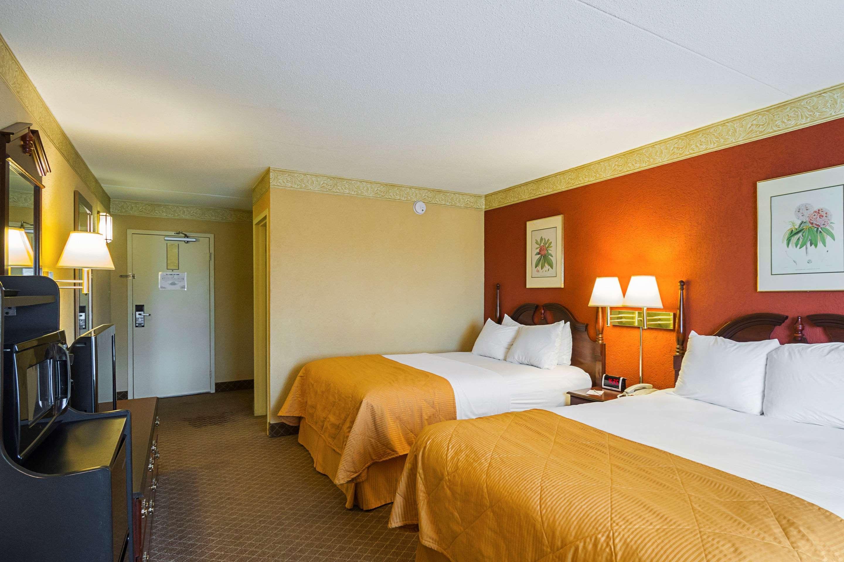 Clarion Inn Fairmont Dış mekan fotoğraf