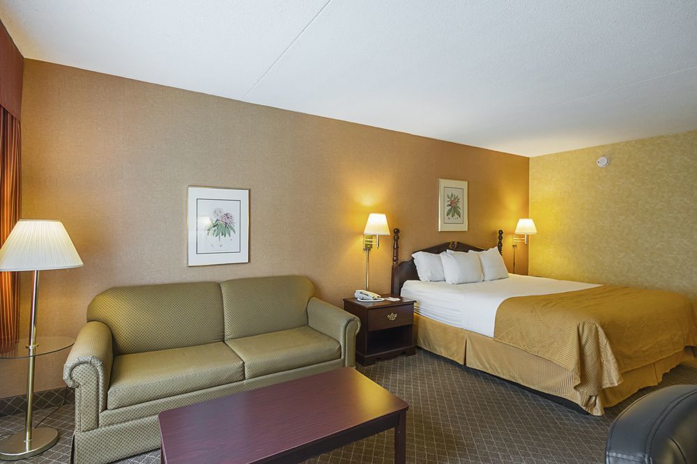 Clarion Inn Fairmont Dış mekan fotoğraf